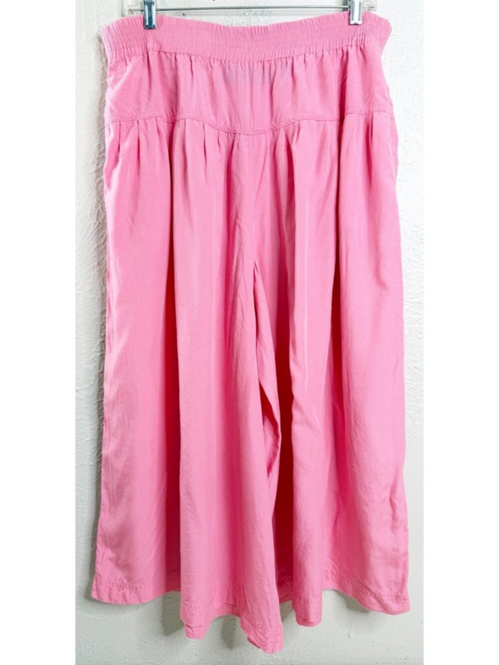 VTG Chaus Sport Large Wide leg Crop Pull On Rayon Pants 20.5" Inseam Pockets GUC